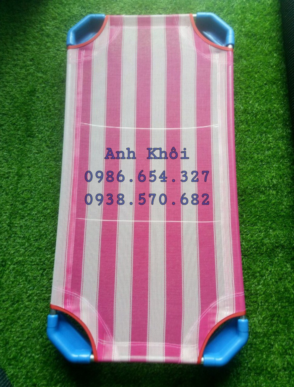 Giường mầm non sọc hồng G005