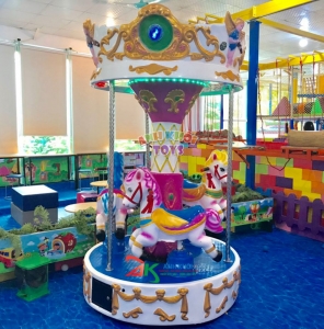 ĐU QUAY NỮ HOÀNG 3 CON NGỰA 