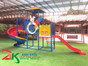 Cầu trượt xoắn mặt thỏ 035