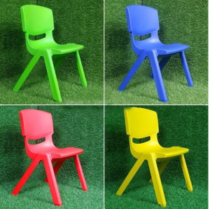 Ghế nhựa đúc 4 màu BG01